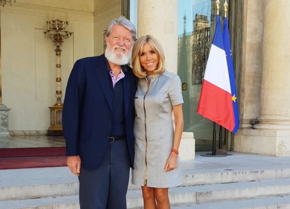 Julio de 2019 – Padre Pedro recibió una vez más por la Primera Dama de Francia.